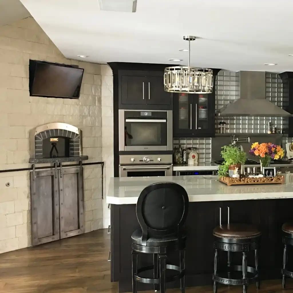 Indoor kitchen pizza oven with gas burner